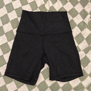 Align shorts